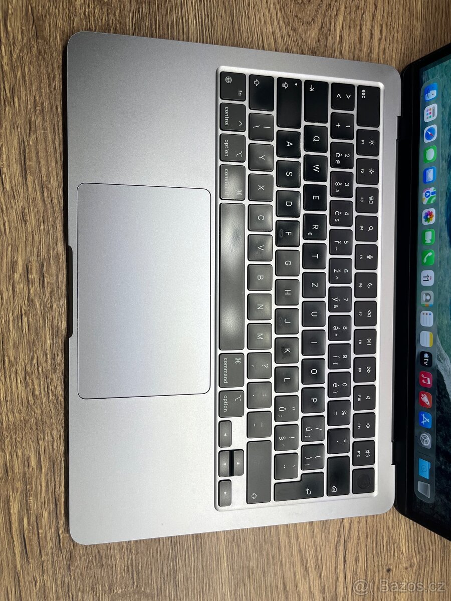 Apple MacBook Air 13.6" (2022) s čipem M2 - 5