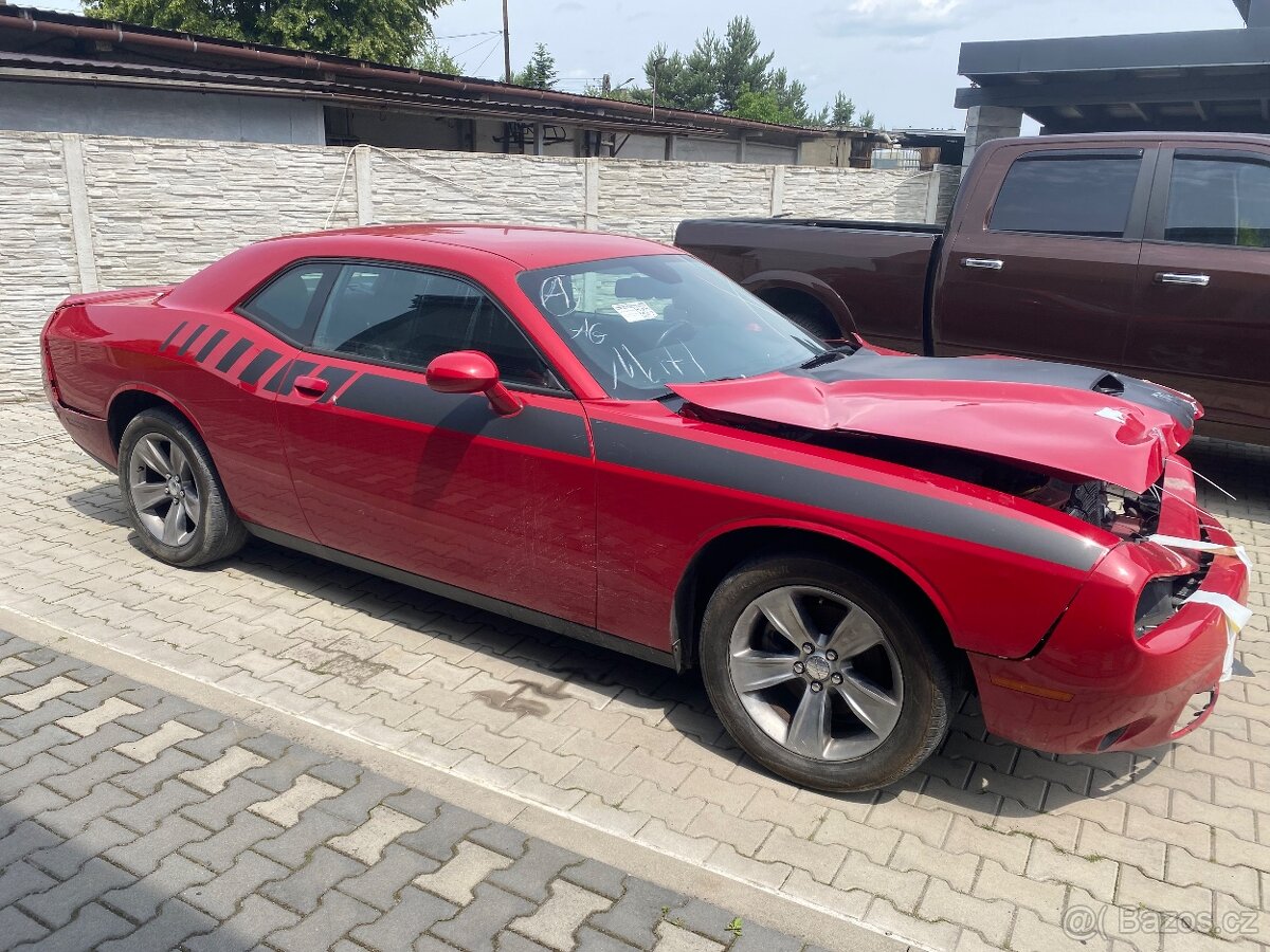Dodge Challenger 3.6 2016 novy model - 5