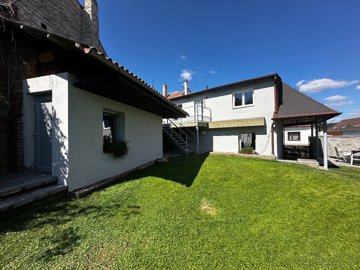 Prodám RD s bytem a komerčním prostorem v Libáni u Jičína - 5