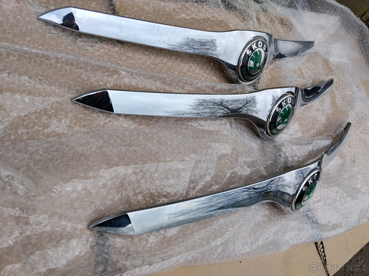 Škoda Superb 2 - maska kapoty - 5