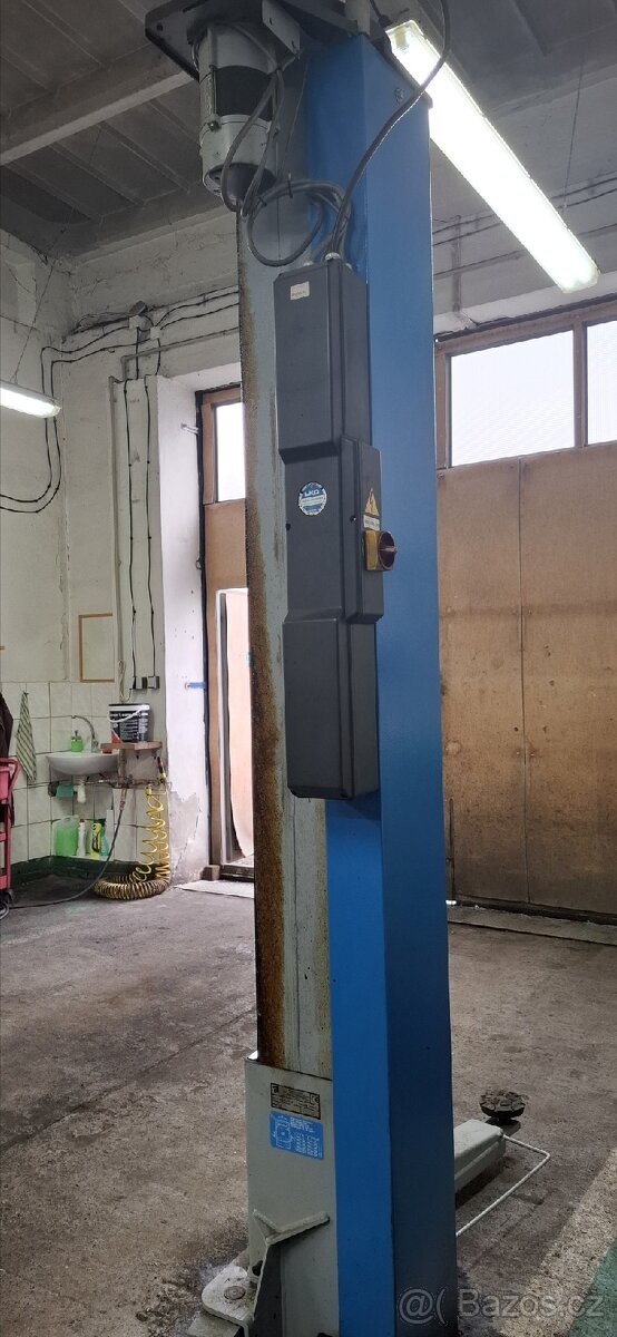 Elektromechanický BEZpřejezdový hever RAVAGLIOLI 3,2 T - 5