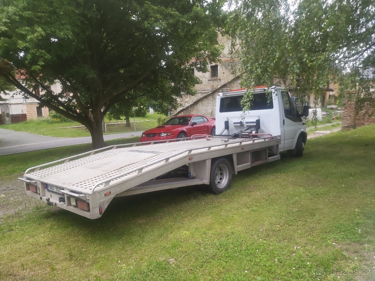 Ford transit odtahovka