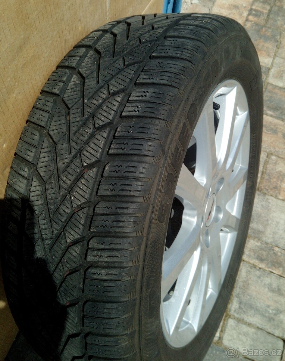 Škoda sada hliníkových disků zánovních se zimním pneu - 5