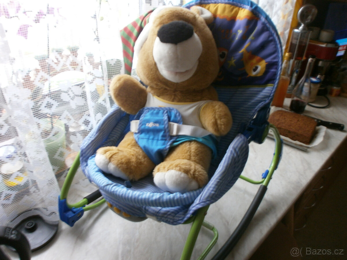 Retro dřevěná - dětská rozkládací židlička a houpátko - 5