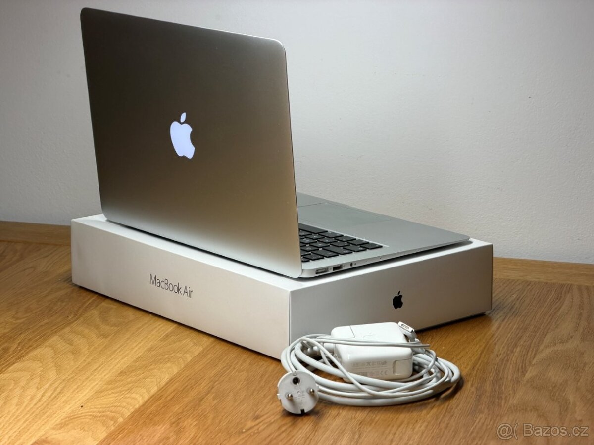 MacBook Air 2017 | i5 1.6 GHz | 8 GB RAM | 256 GB SSD - 5