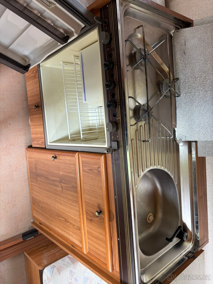 Caravelair max 900kg, STK, 100km/h, stan, 1majitel - 5