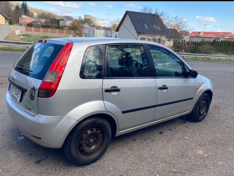 Ford Fiesta - 5