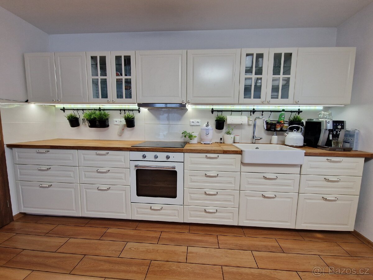 Možné i VČETNĚ SPOTŘEBIČŮ kuchyňská linka IKEA metod bodbyn - 5
