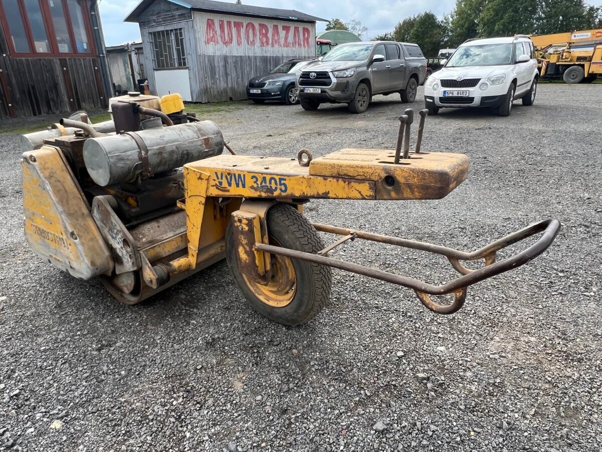 Ručně vedený válec STAVOSTROJ VV 3405 - 5