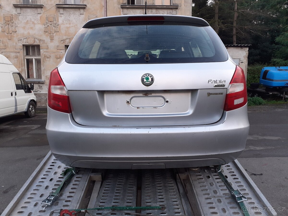 Škoda fabia2 14.16v - 5