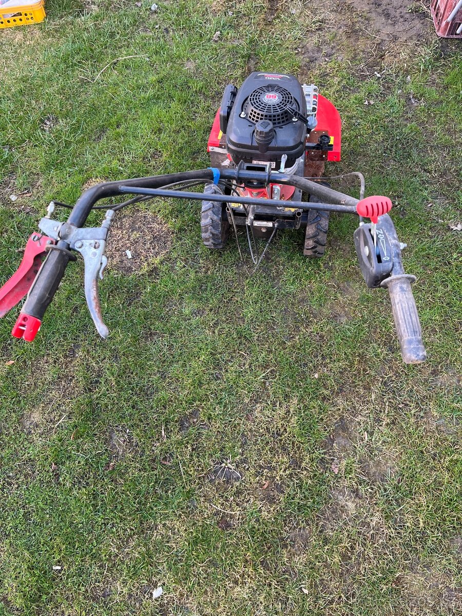 4taktni sekacka Vari - 5