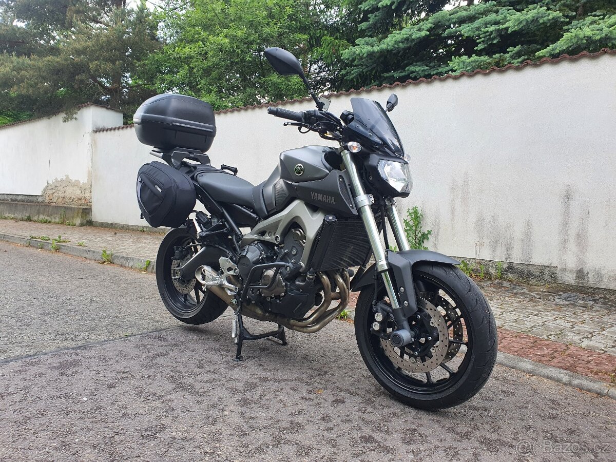 Yamaha MT-09 - 5