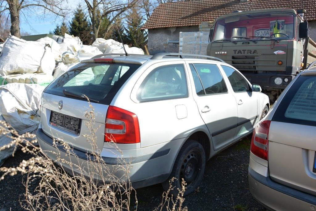 automobil Škoda Octavia - 5
