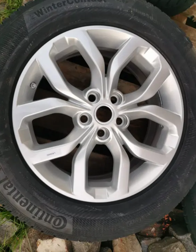 Zimní sada 5x120 R19 Range Rover Discovery 5