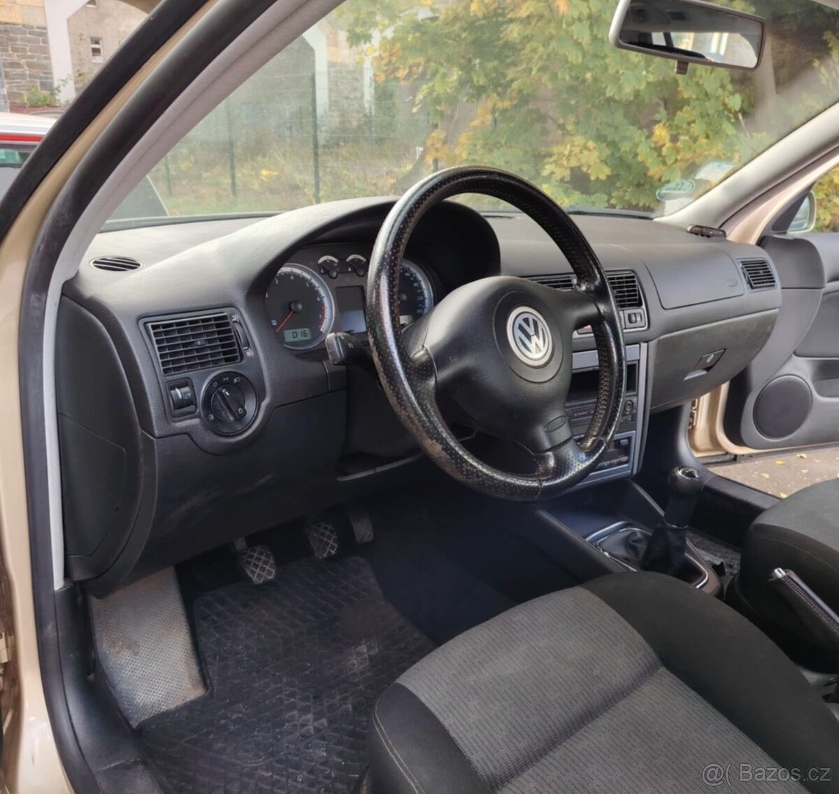 prodám veškeré díly z VW Golf 4 Variant 1.6 FSI 81kw PACIFIC - 5