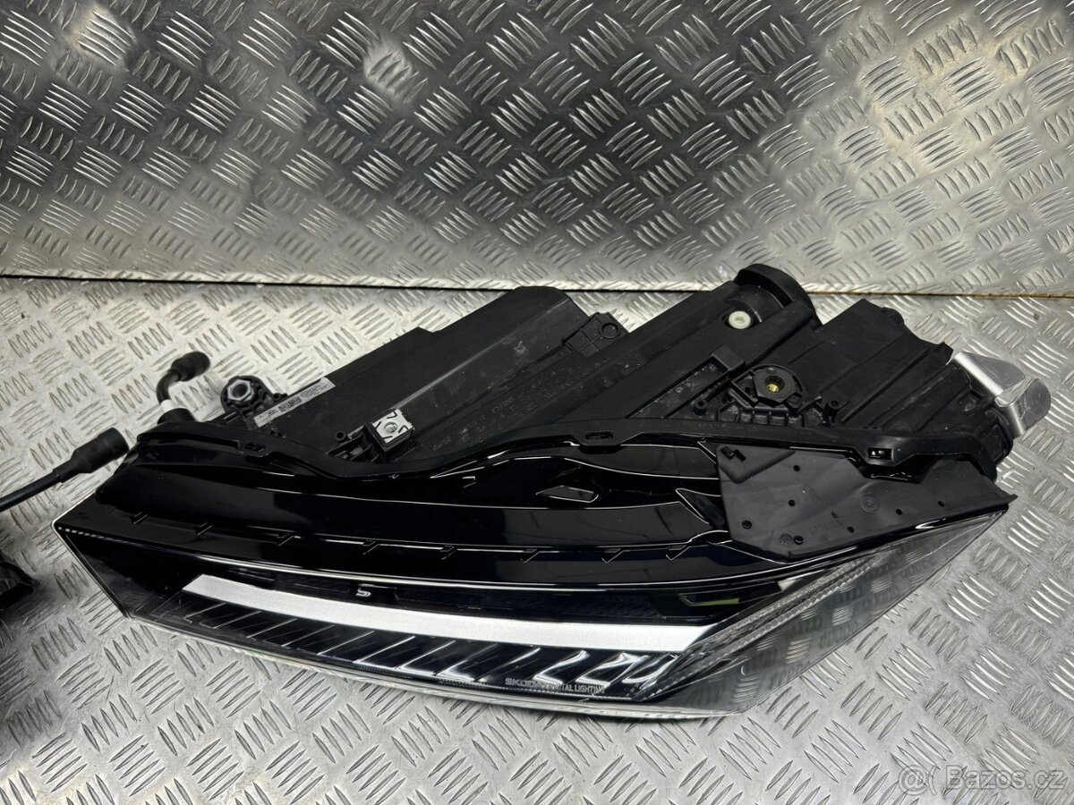 Škoda Superb full led Matrix prední svetlomety 3P1 - 5