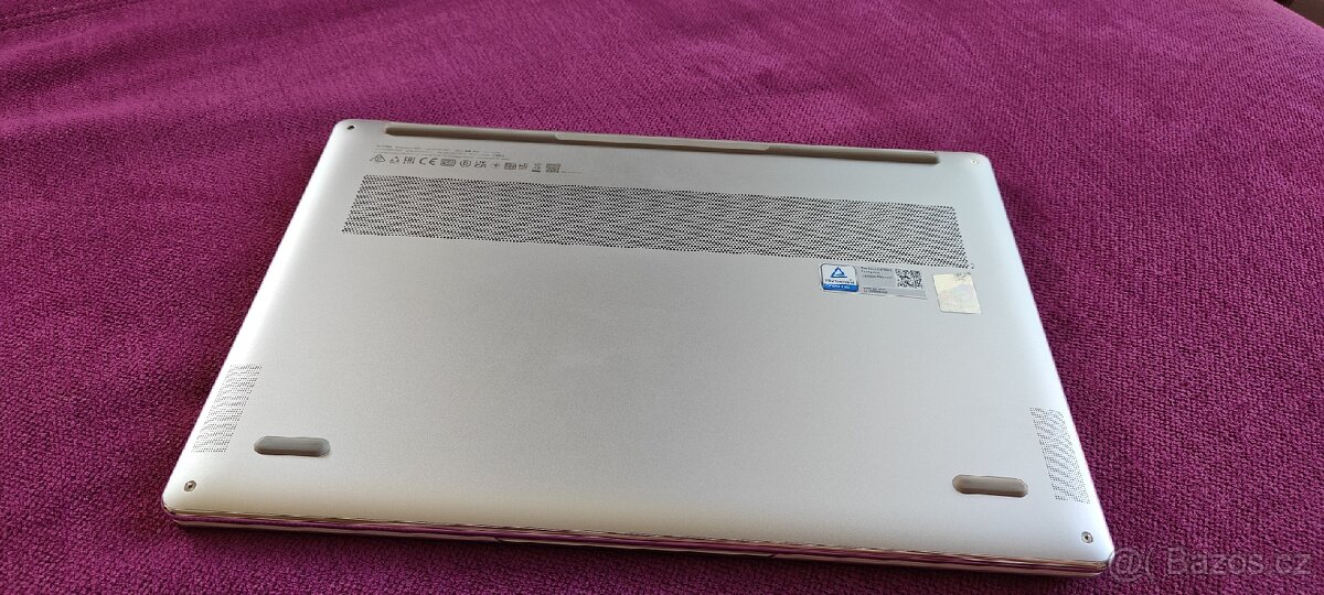 Lenovo YOGA SLIM 9 14IAP7 - 5