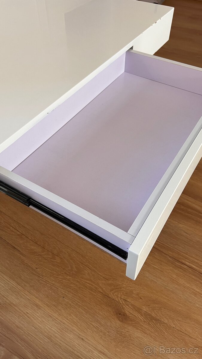 Konferenční stolek - 5