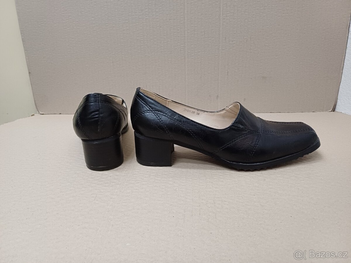 Černé vycházkové boty vel.38,5 - 5