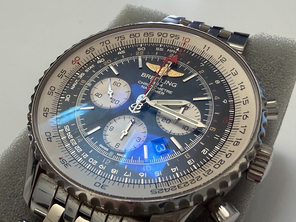 Breitling Navitimer GMT B04 – AB044121/BD24 - 5
