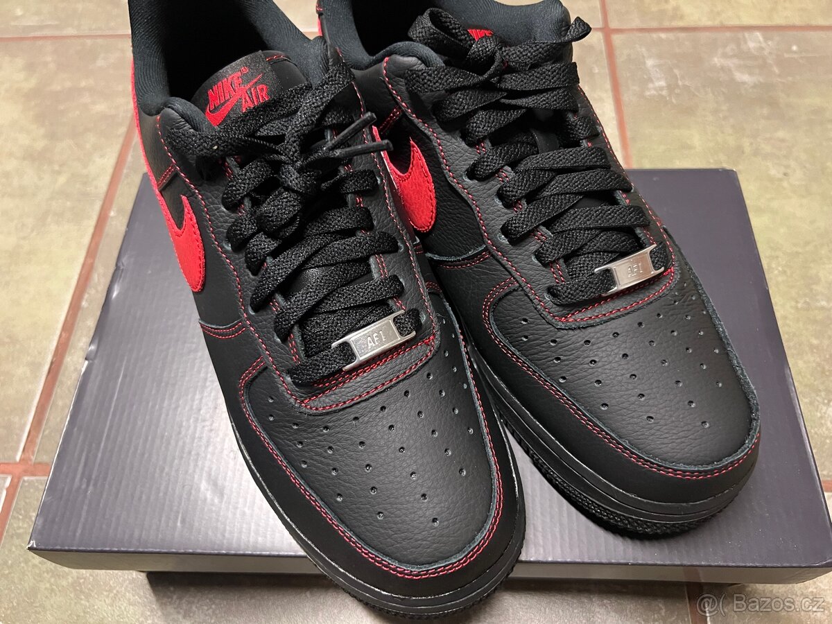 Nike AIR FORCE 1 - 5