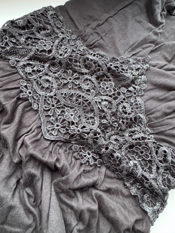 Dlouhé černé šaty - 5