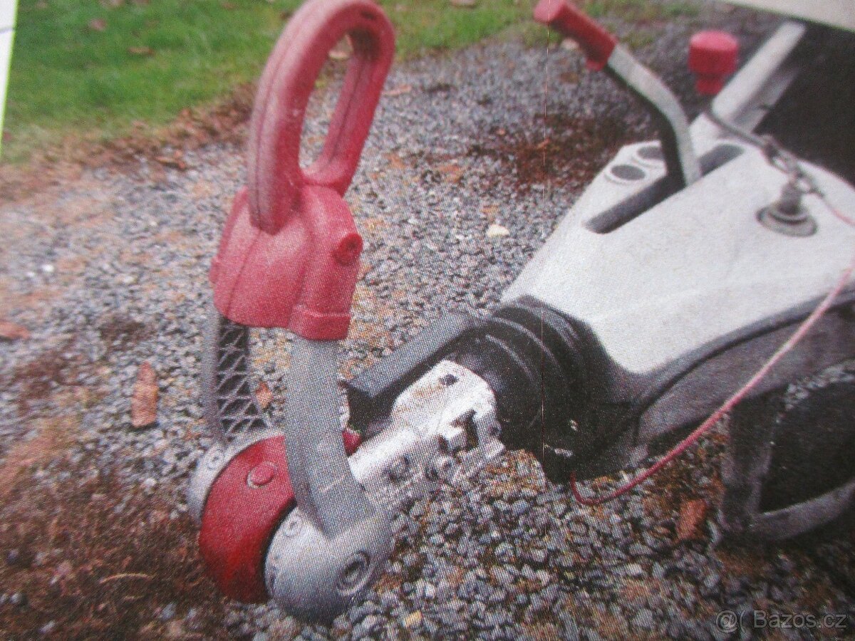 zámek na oj karavanu - 5