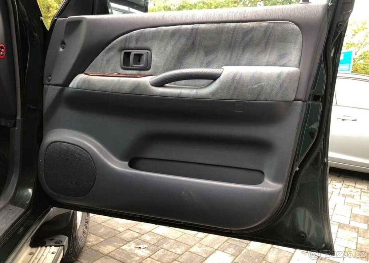 Toyota Land Cruiser 3.0 D-4D EKO ZAPLACENO nafta manuál