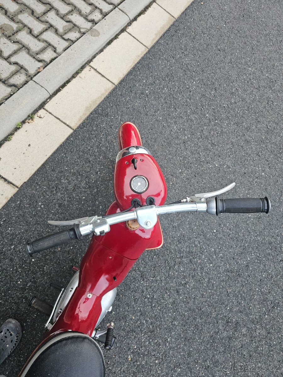 Prodám Jawa 555 - 5
