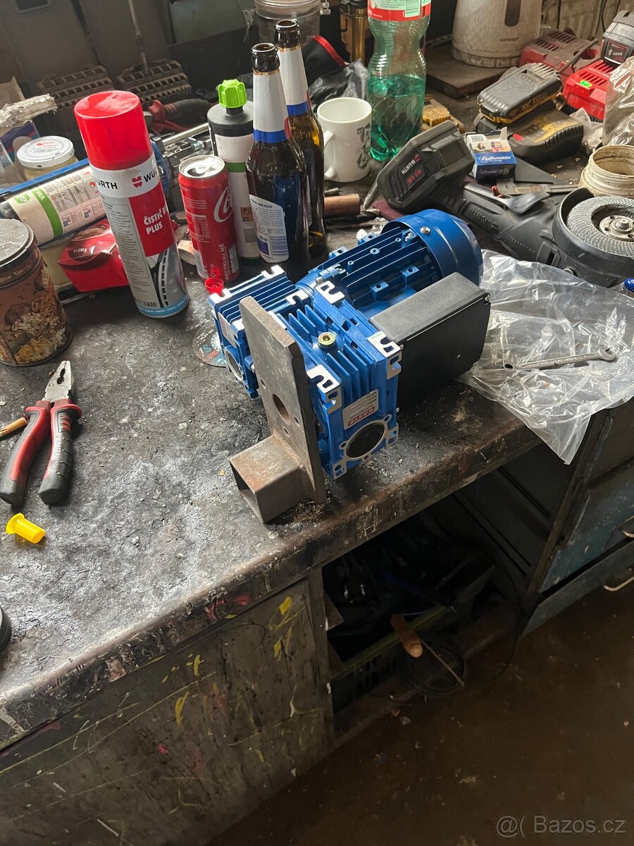 Gril na kýtu sele prase - 5