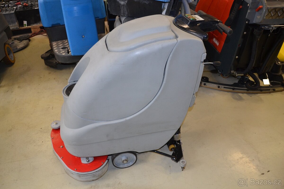 Podlahový mycí stroj Comac Abila 52 BT - 5