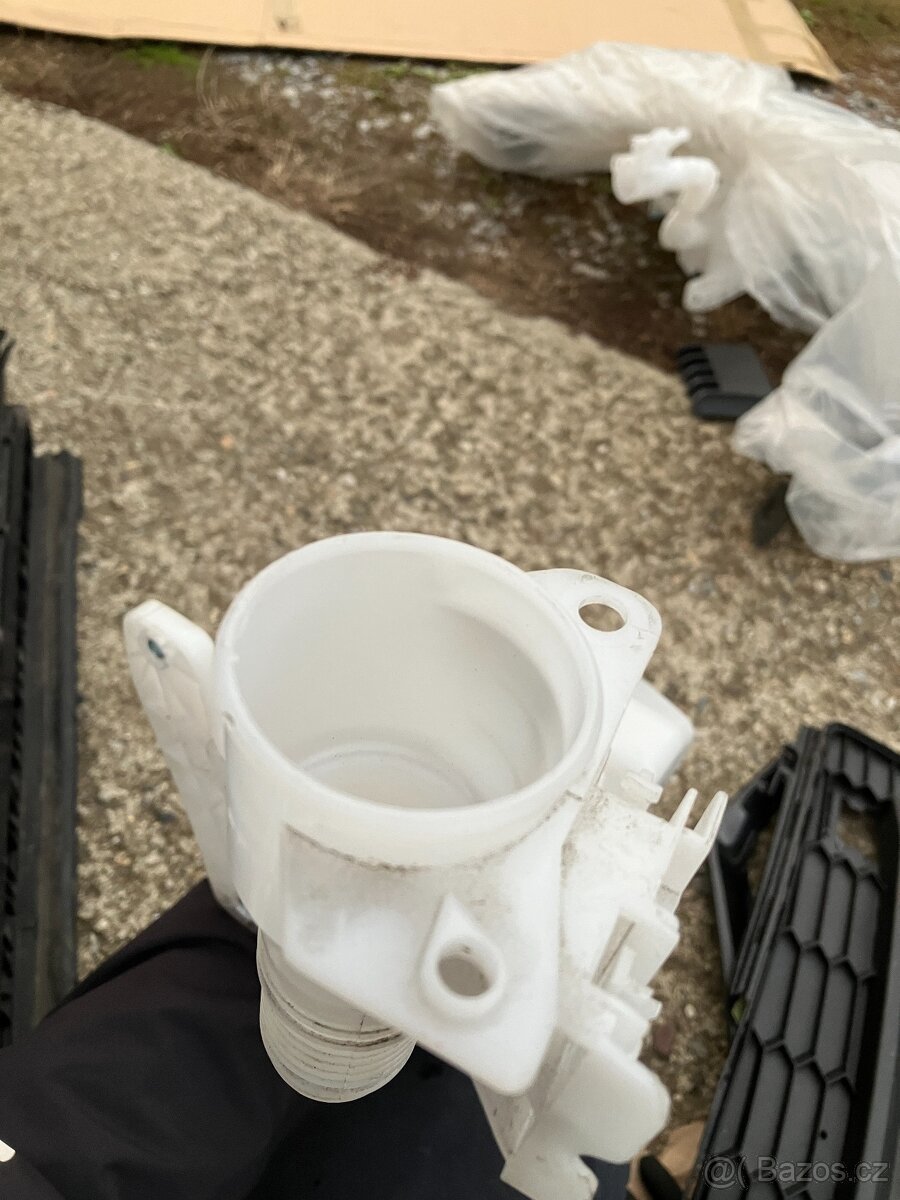 nadobka ostrikovacu skoda octavia iv 4 - 5