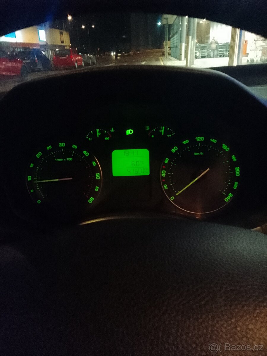 PRODÁM SKODA OCTAVIA 2.0 TDI - 5