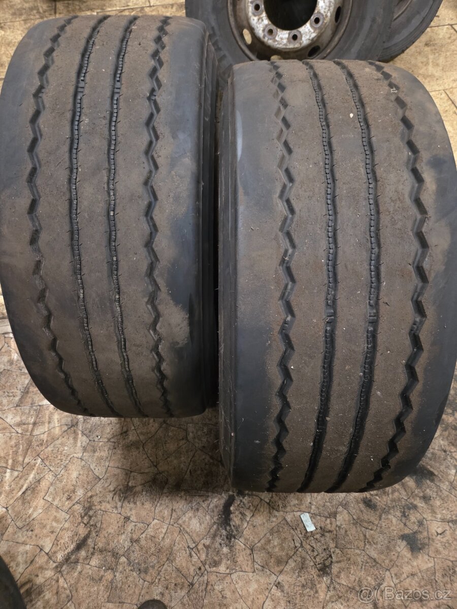Pneu 385/55 R22.5+disk - 5