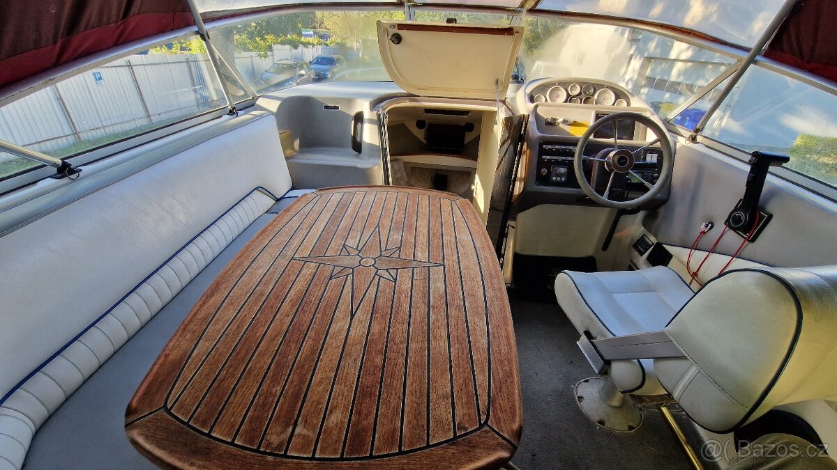 Bayliner Ciera 2655 + vlek 3.5T - sleva - 5