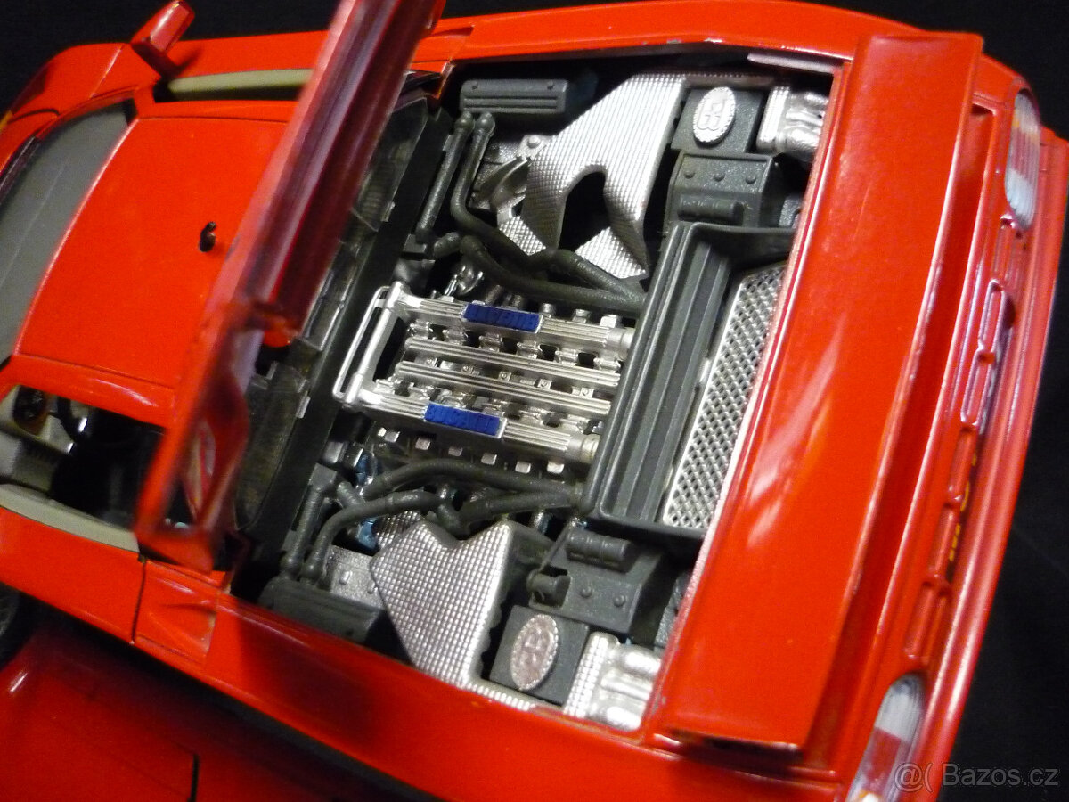 Bugatti EB110 červené Bburago 1/18 - 5