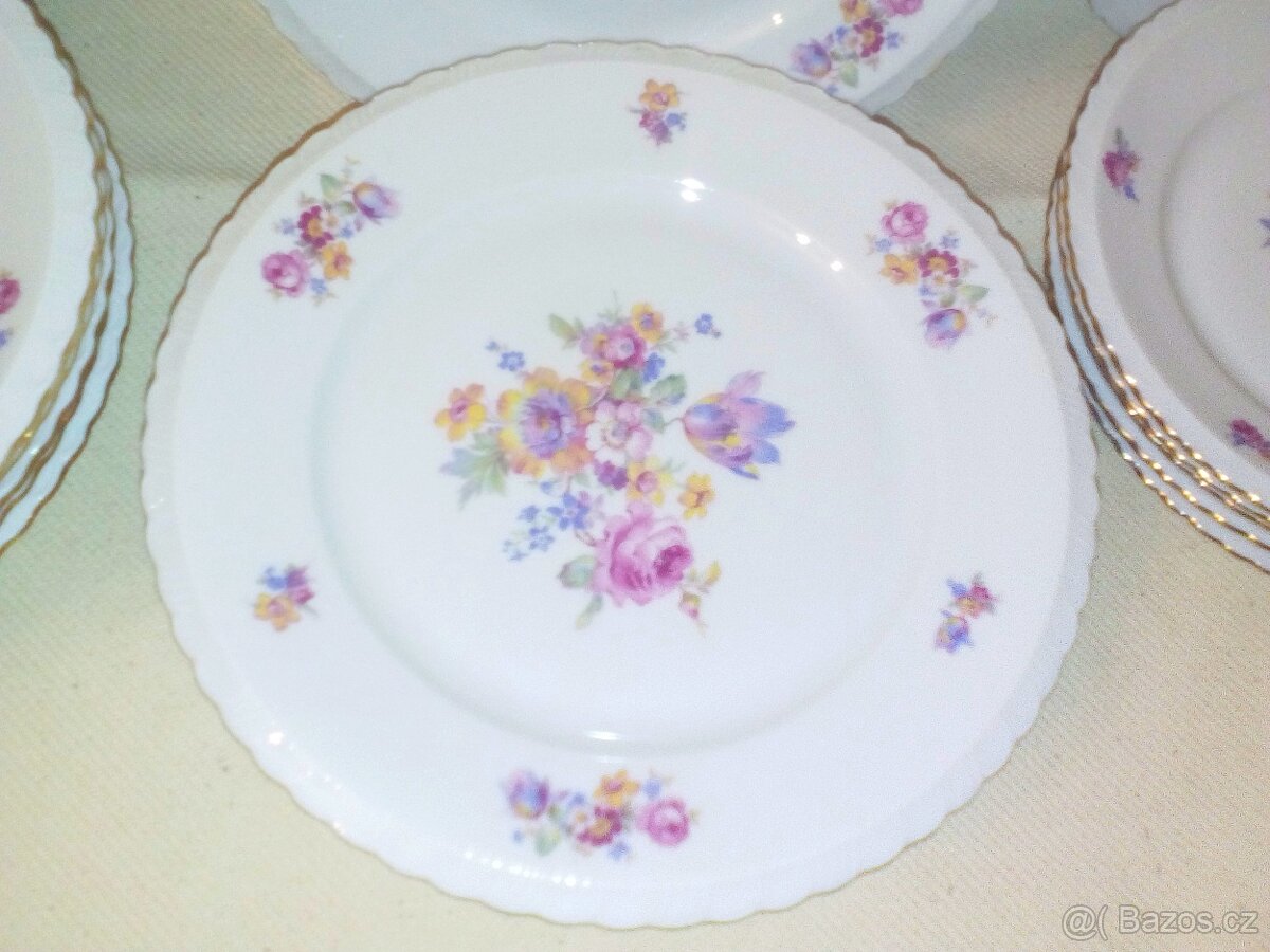 jídelní sada talířů, květinový vzor, zlacený okraj - 5