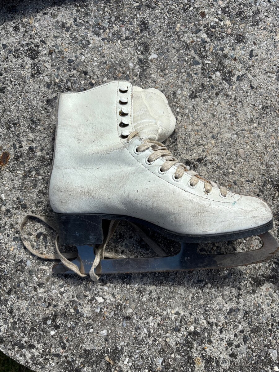 Dámské krasobrusle Botas – retro vel.39 - 5