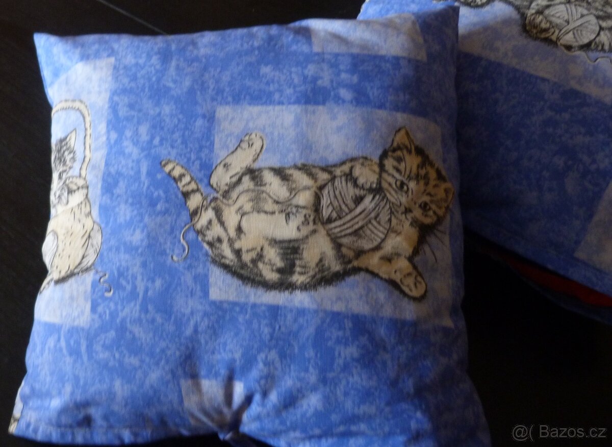 Polštáře různé viz foto - 5