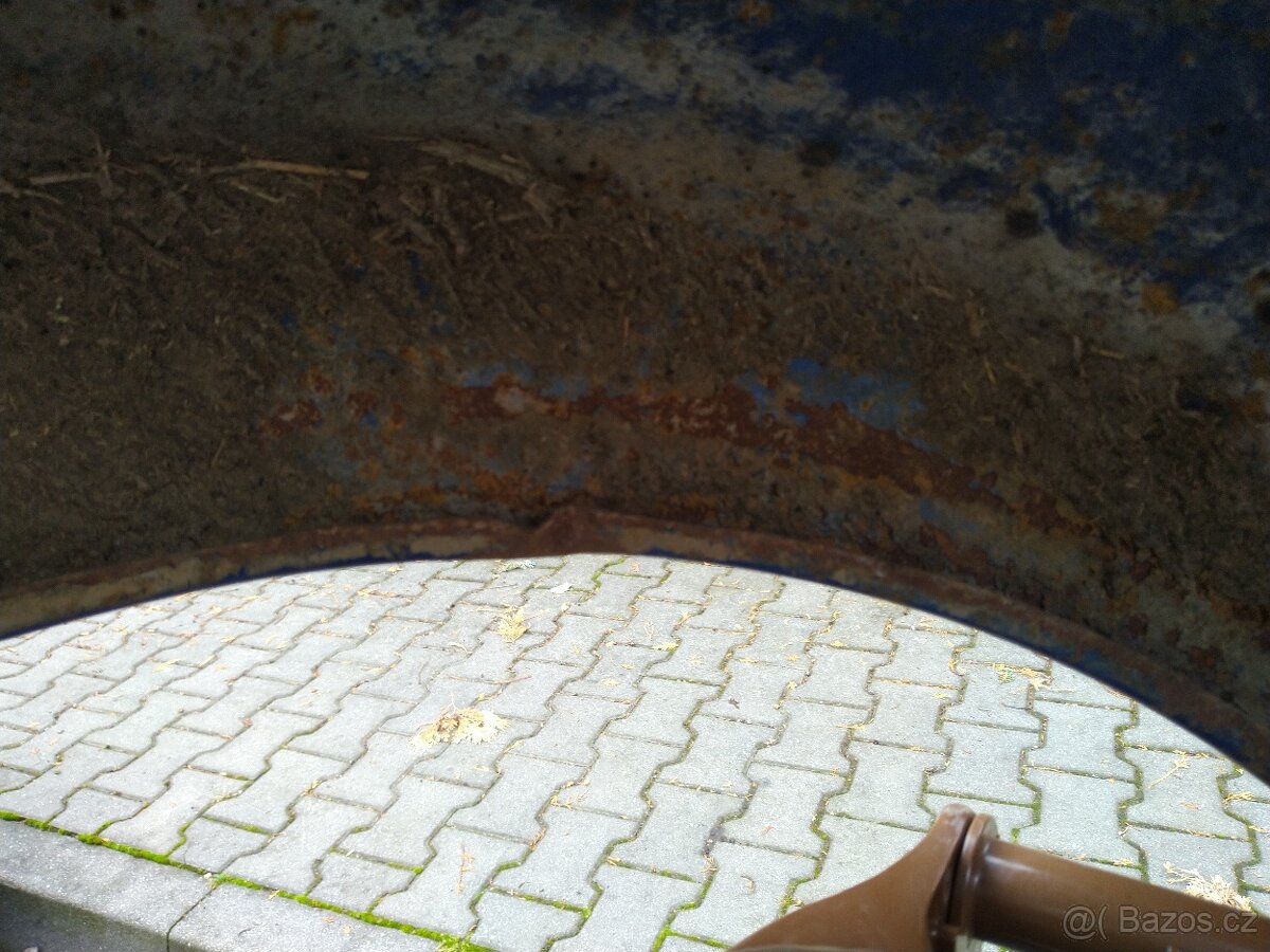 Prodám P P P blatník na vw brouk - 5