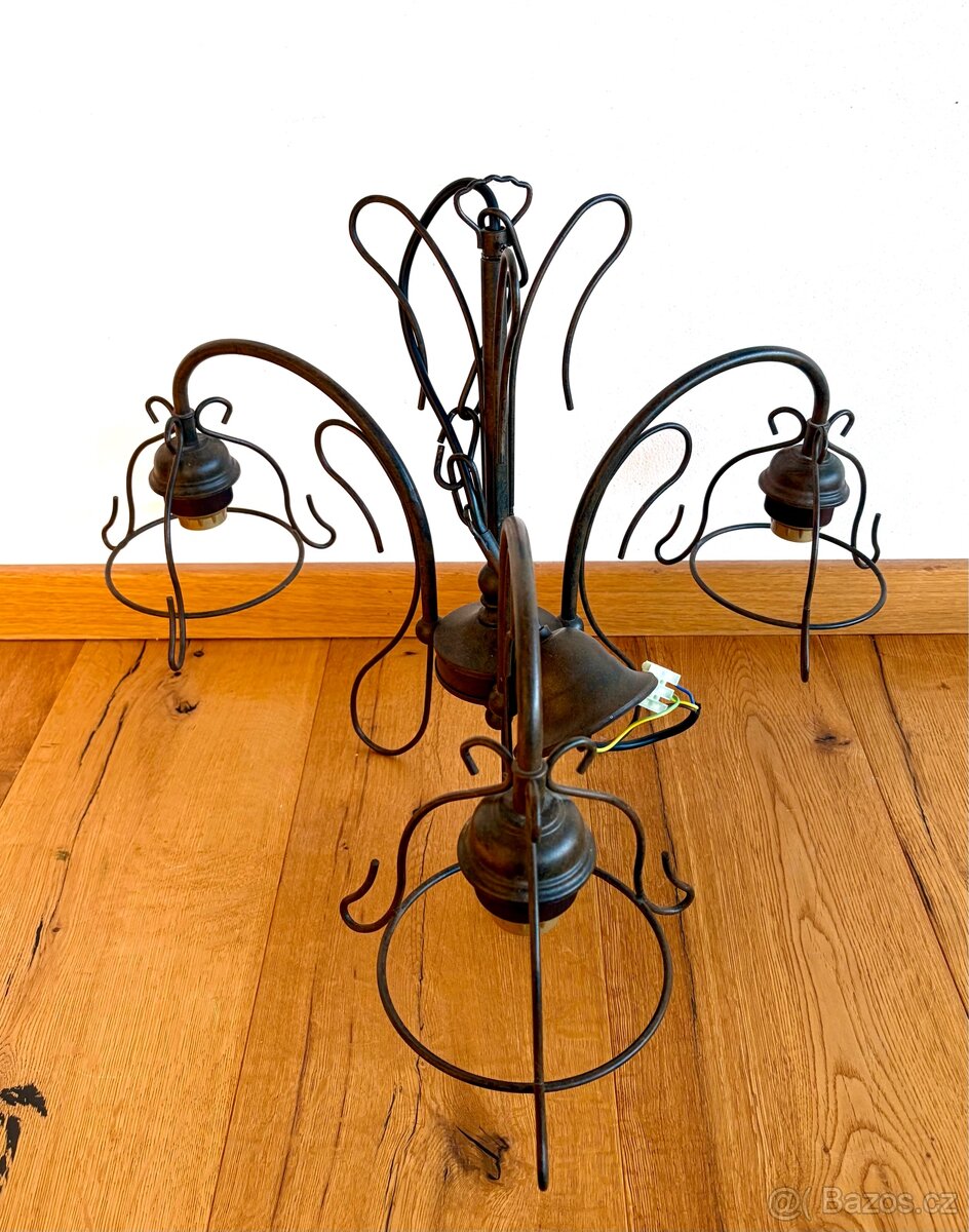 Starý kovaný lustr - 5