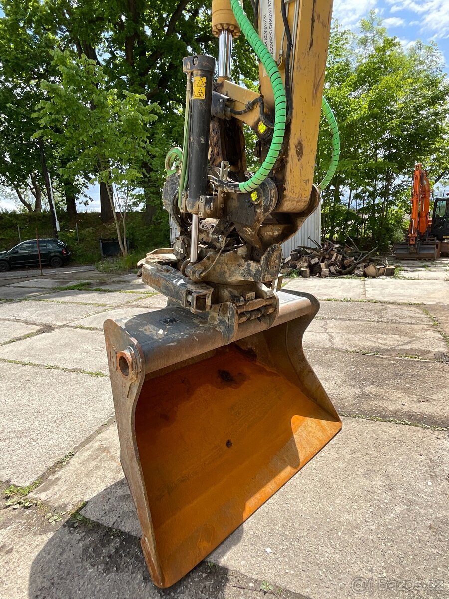 Kolové rypadlo KOMATSU PW 160-11 ( kolák , kolový bagr ) - 5