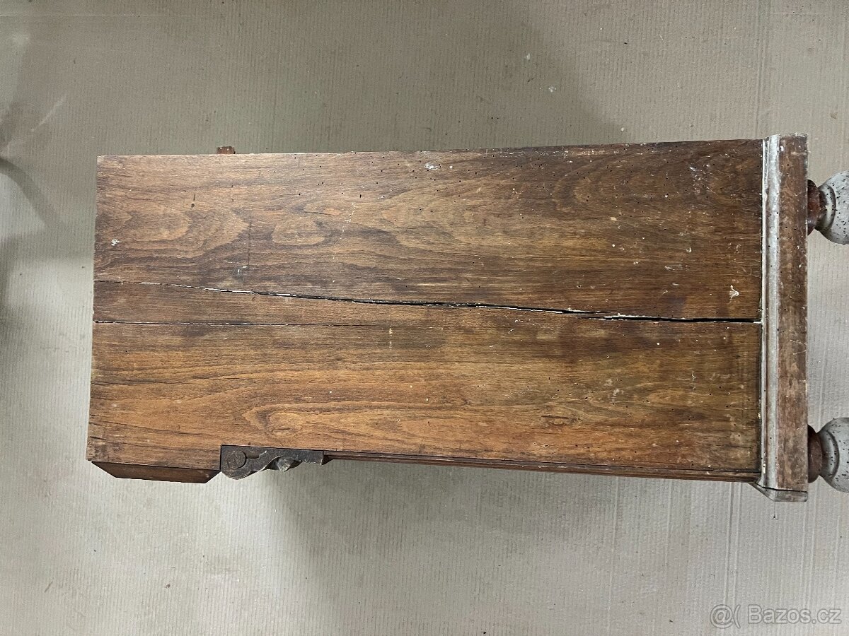 Starožitná skřiň / skřiňka - 5
