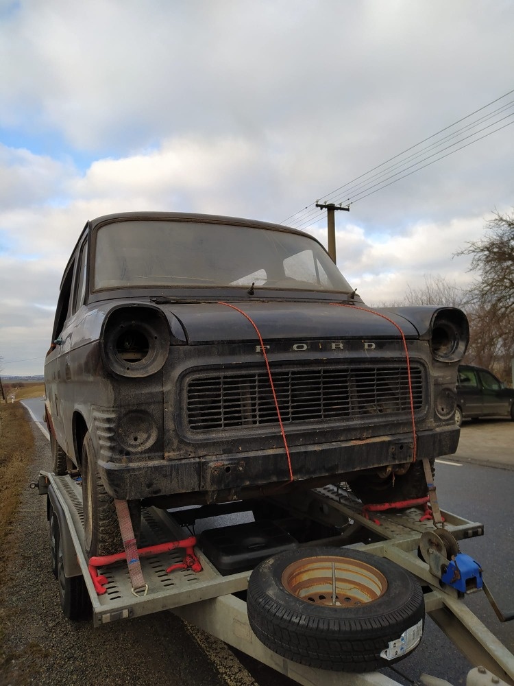 Transit MK1 1975 pohřební - 5