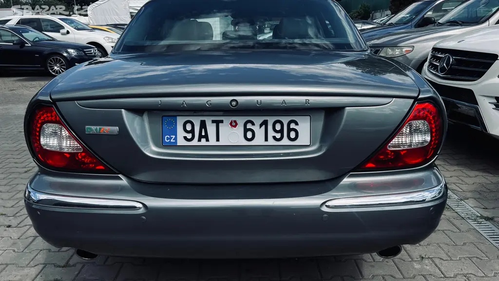 Jaguar XJR 4.0 supercharged 2004 - 5
