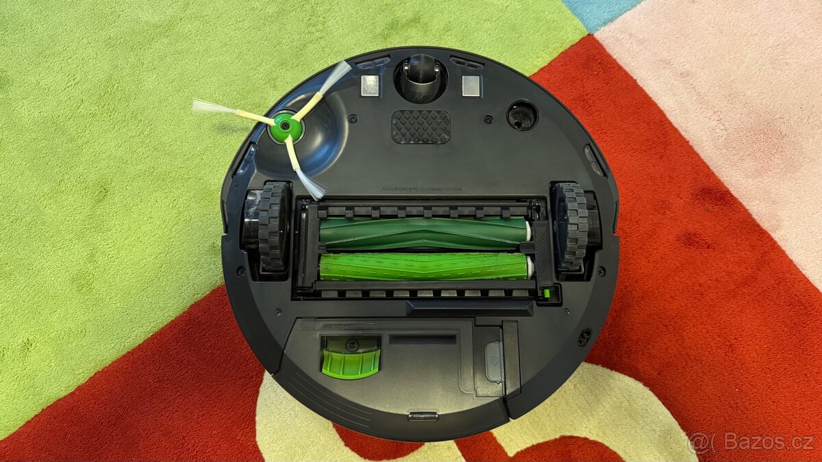 Robotický vysavač iRobot Roomba J7+ SPOUSTA PŘÍSLUŠENSTVÍ - 5