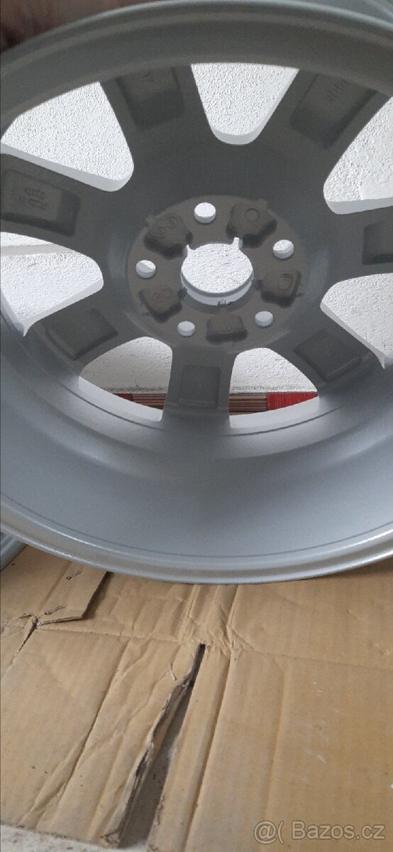 Alu kola 5x112 r16 / po renovaci - 5