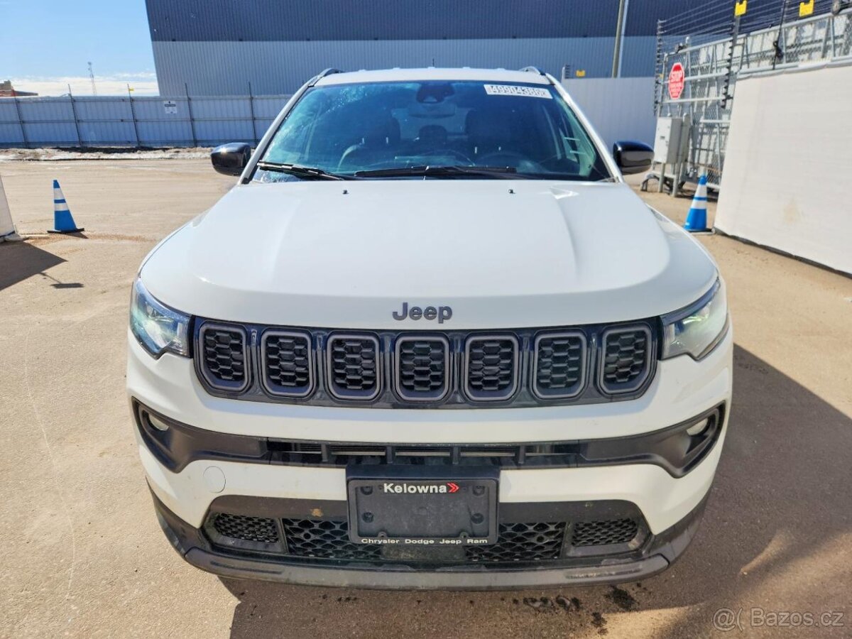 Jeep Comass Latitude Lux 2025 - 5