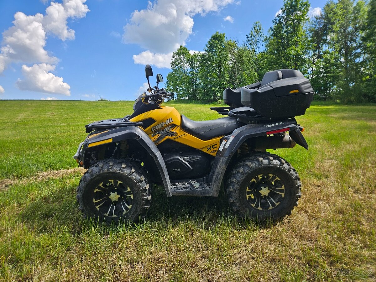 Can-Am Outlander 800