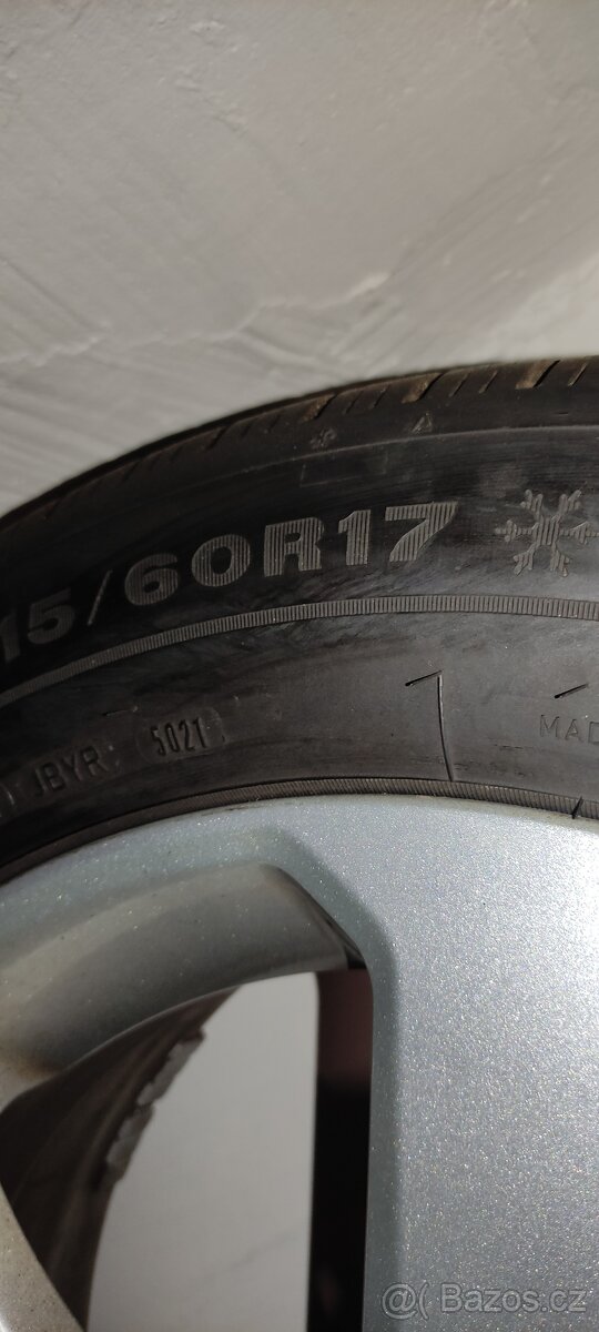 Zimní komplet Opel 215/60 R17 - 5